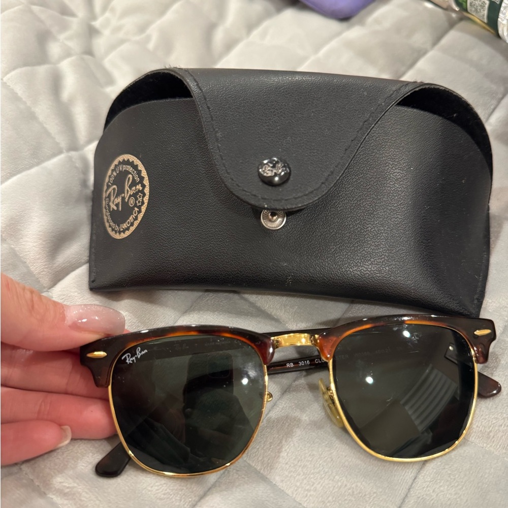 RayBans Clubmaster Classic!!